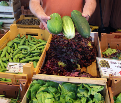 Wann entstanden eigentlich Jahrmärkte und Wochenmärkte?